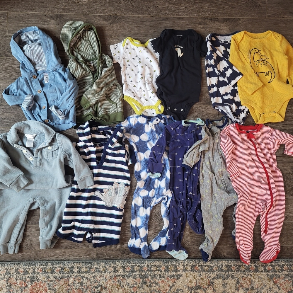 12 piece lot of 9 month baby clothes - Carter's, Ralph Lauren, Cloud Isl…